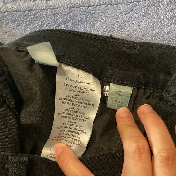 PETITE - Picture 3 of 3